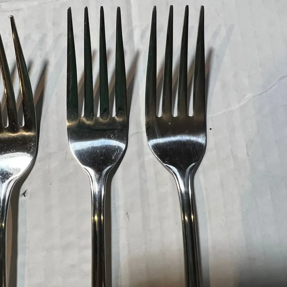 Custom Craft silver tone
